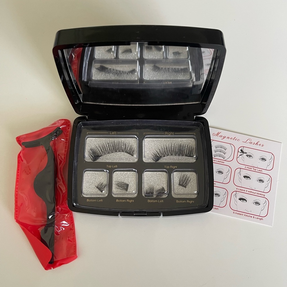 (NWT!) Magnetic Eyelashes Set